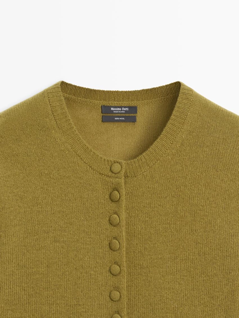 Кардиган из шерсти с покрытыми пуговицами