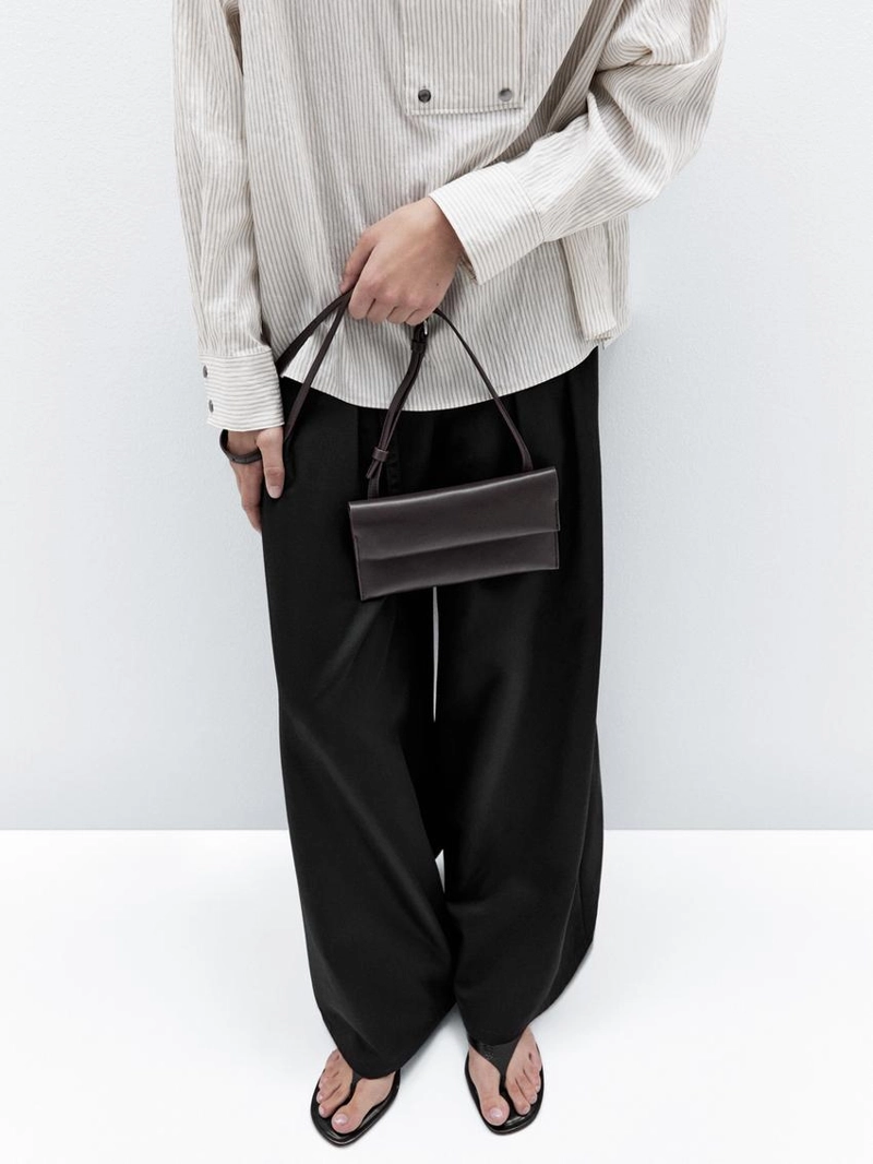 Сумка через плечо мини из натуральной кожи нубук