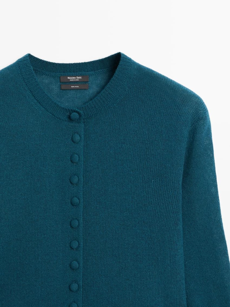 Кардиган из 100% шерсти с пуговицами в тон