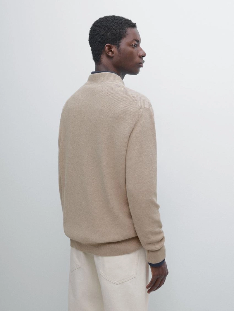 Свитер из смесовой хлопковой пряжи с высоким воротником