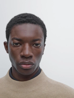 Свитер из смесовой хлопковой пряжи с высоким воротником- Заказать в России