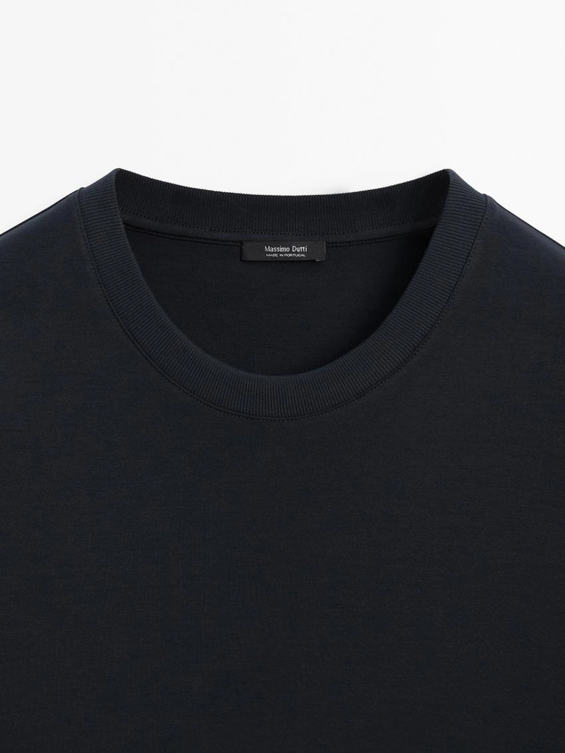 Футболка среднего веса из 100% хлопка