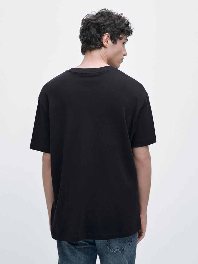 Футболка среднего веса из 100% хлопка