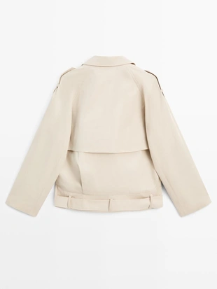 Короткий тренч с деталями пояса- Заказать в России