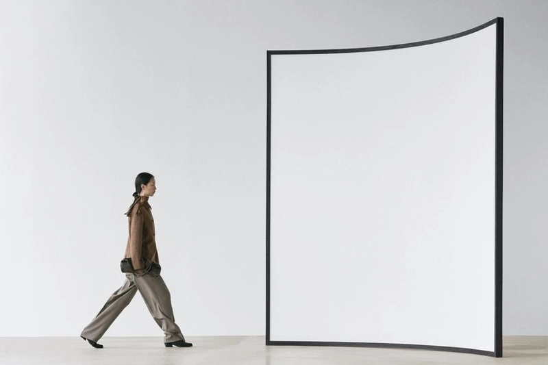 Пальто из шерстяно-шелковой смеси с двубортной застежкой