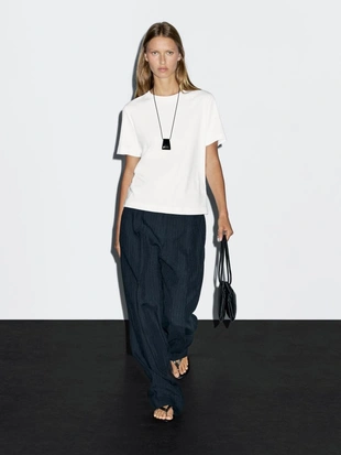 Футболка с круглым вырезом из 100% хлопкового интерлока- Заказать в России