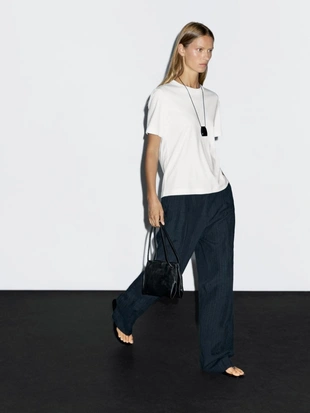 Футболка с круглым вырезом из 100% хлопкового интерлока- Заказать в России