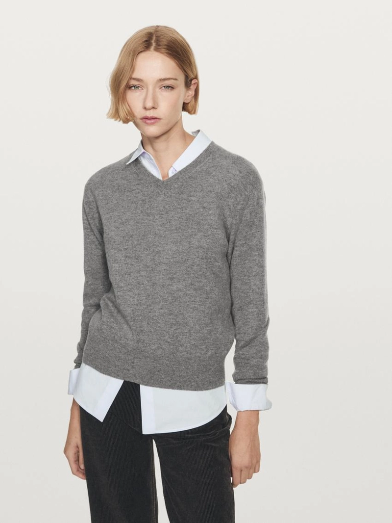 Свитер с v-образным вырезом из шерстяной смеси