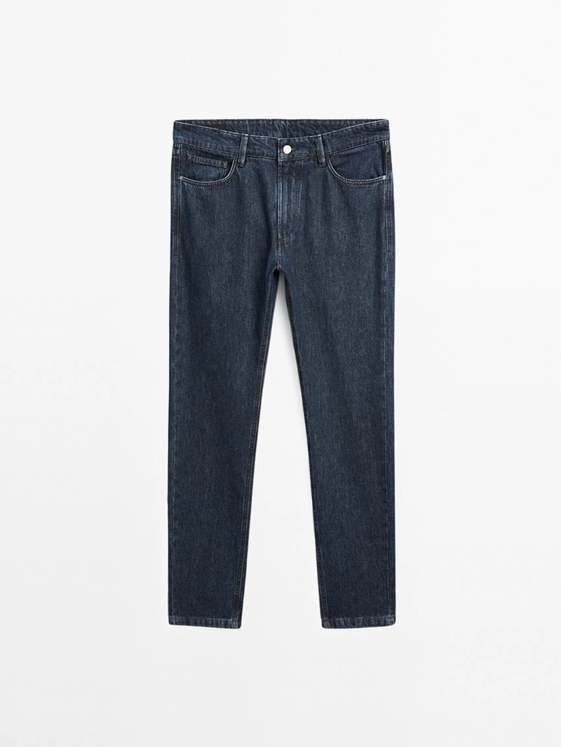 Джинсы с узкими брючинами