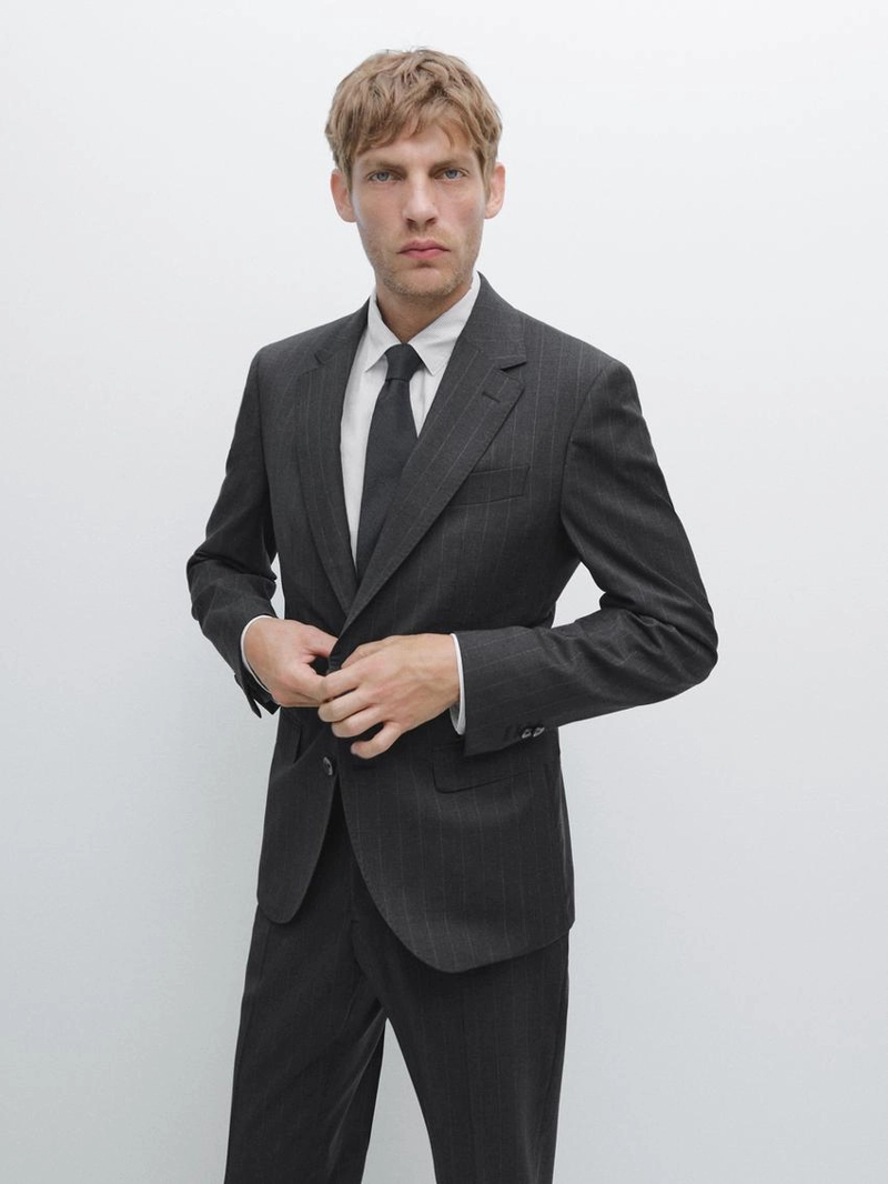 Американский костюм в полоску