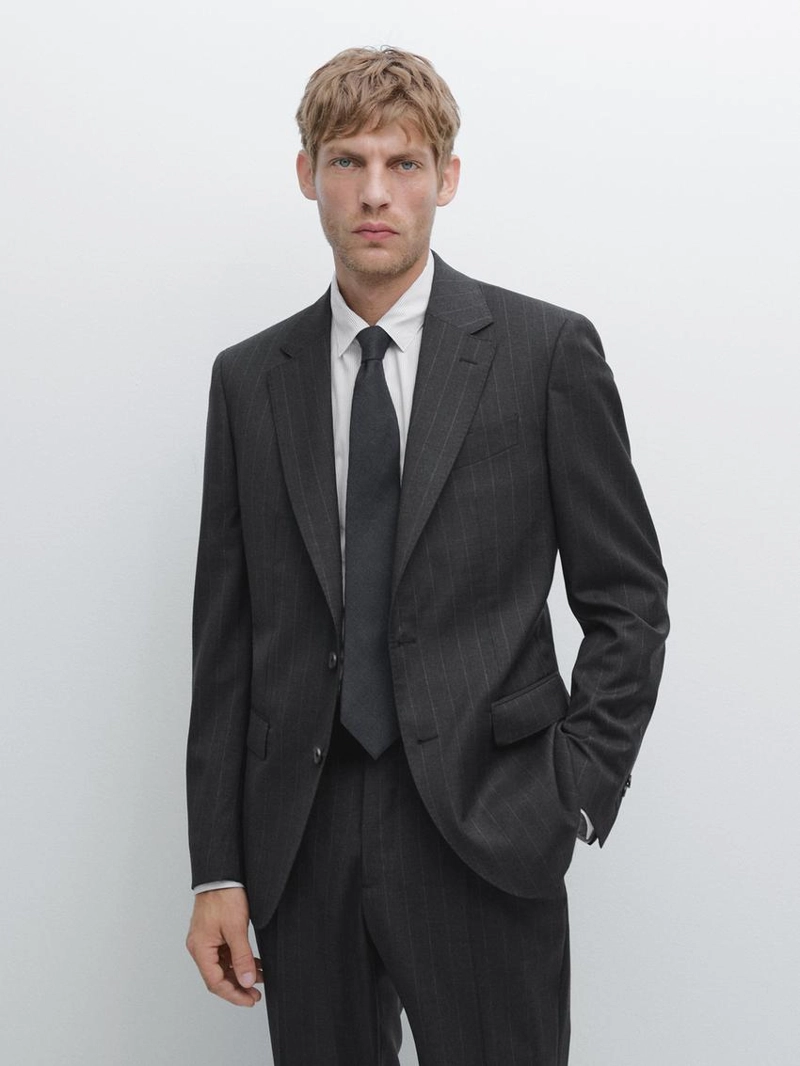 Американский костюм в полоску