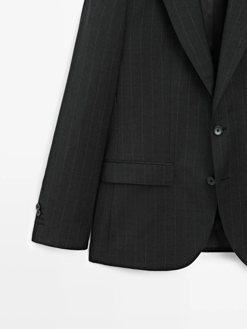 Американский костюм в полоску