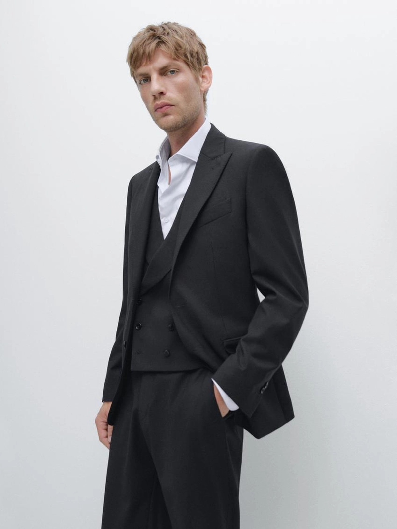 Пиджак с лацканами