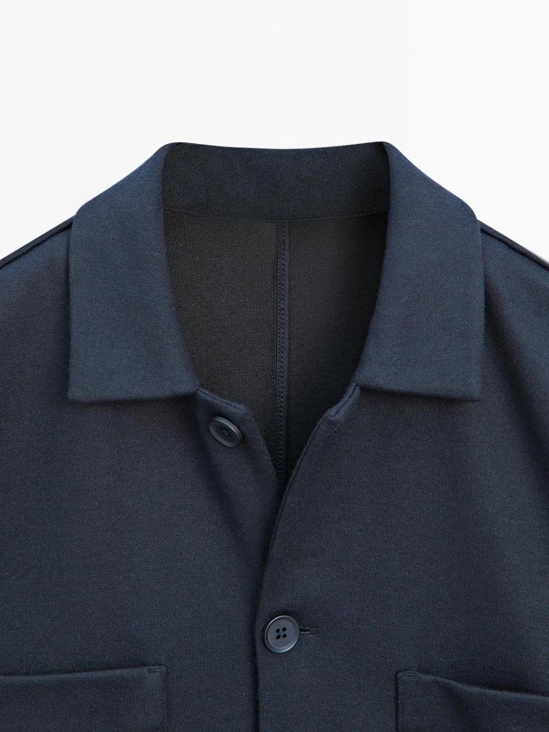 Овершерт с пуговичными карманами