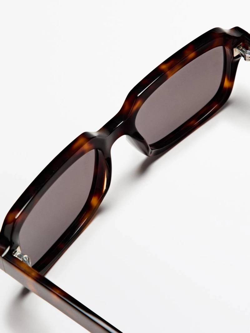 Прямоугольные солнечные очки