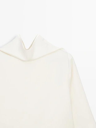 Блузка с V-образным вырезом - STUDIO- Заказать в России