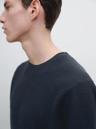 Свитер из текстурированной хлопковой смеси- Заказать в России