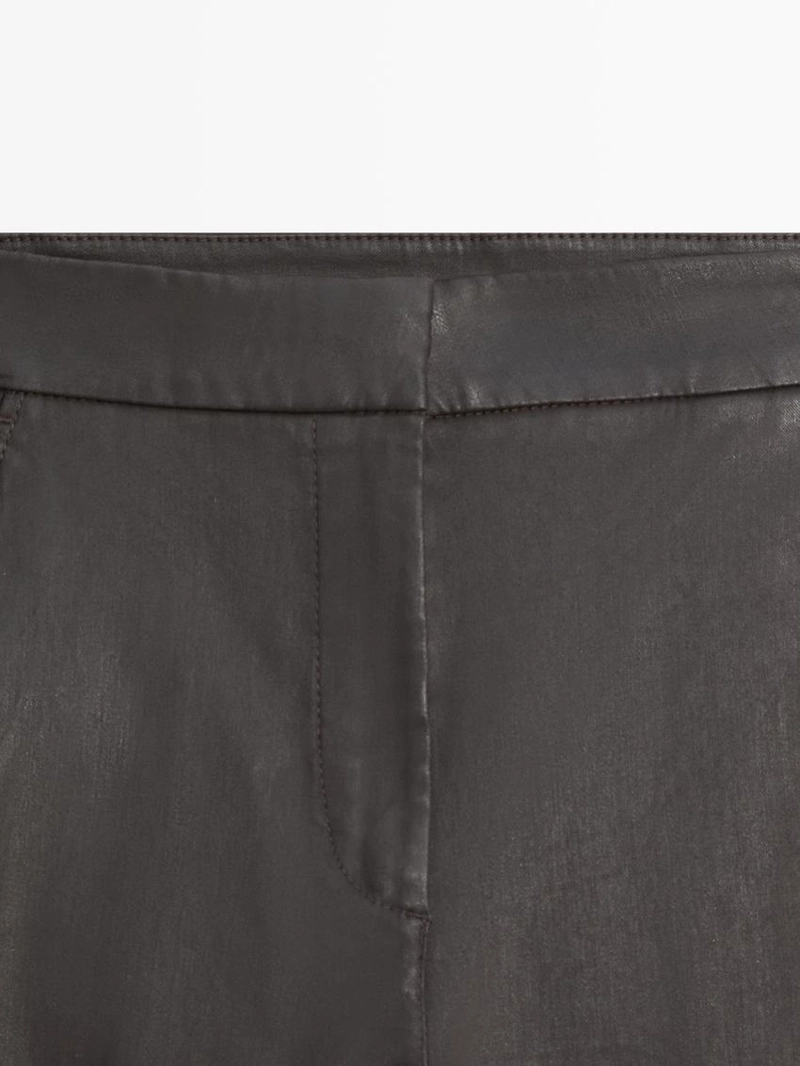 Брюки waxed flare fit