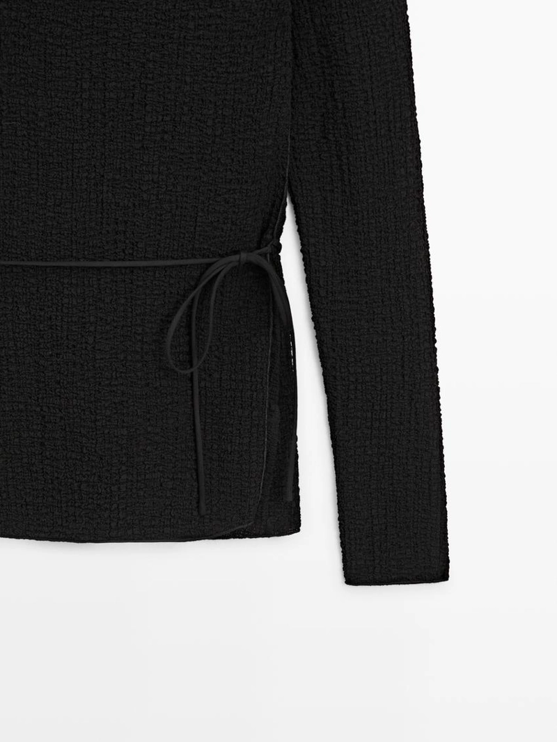 Футболка с деталью галстука