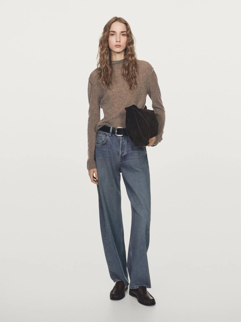 Свитер из шерстяной смеси с манжетами-воротником