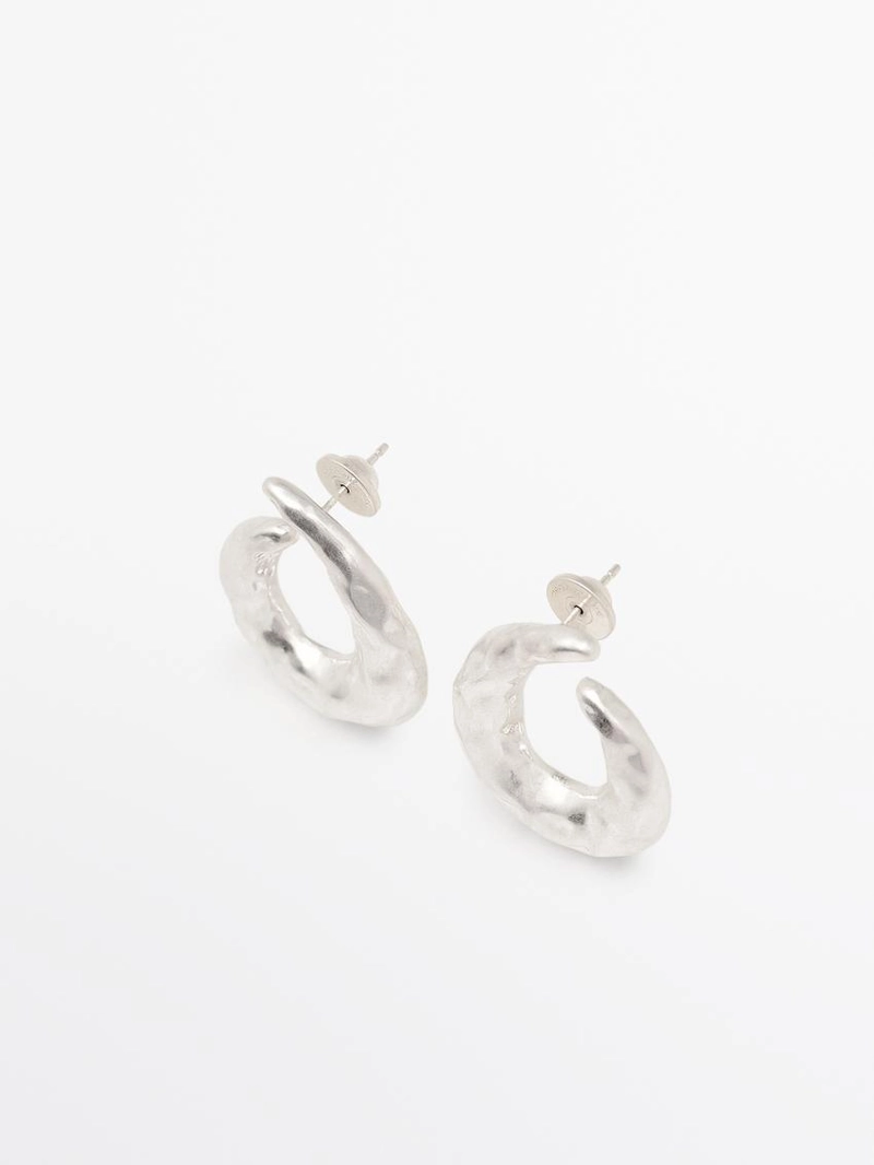 Серьги-кольца с текстурой