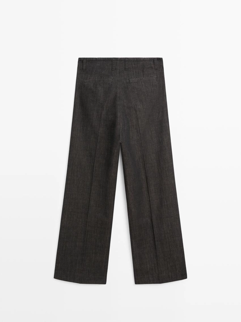 Джинсы со средней посадкой и широкими штанинами