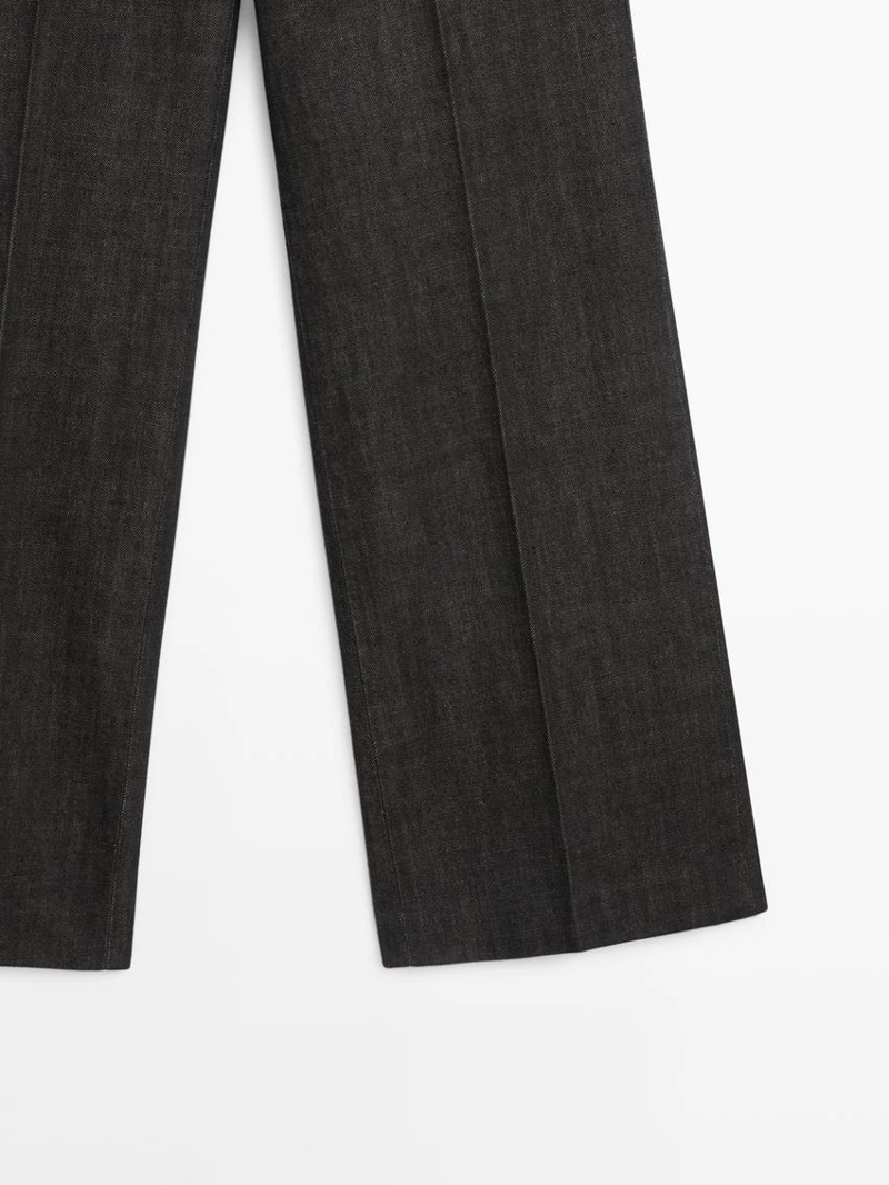 Джинсы со средней посадкой и широкими штанинами