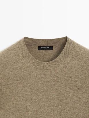 Свитер с круглым вырезом из шерстяно-шелковой смеси- Заказать в России