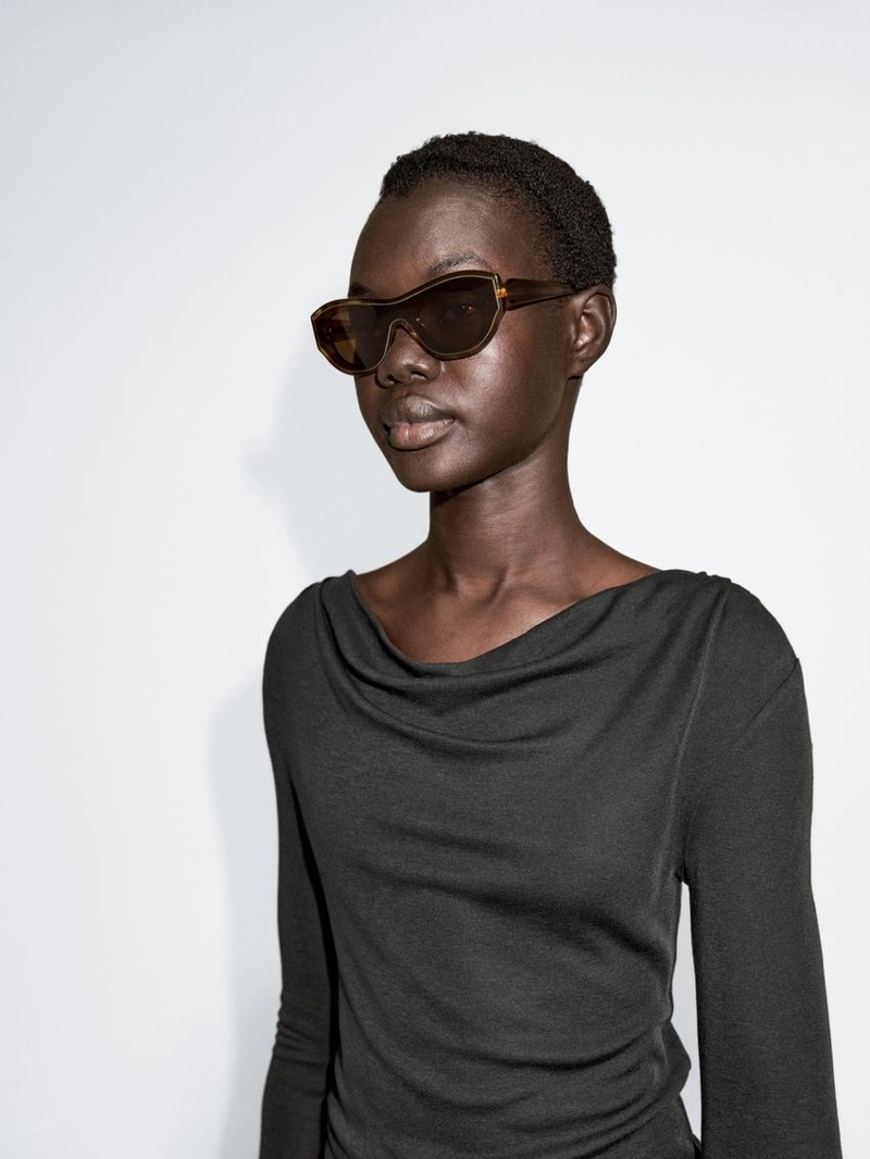 Футболка с длинным рукавом с драпированным воротником