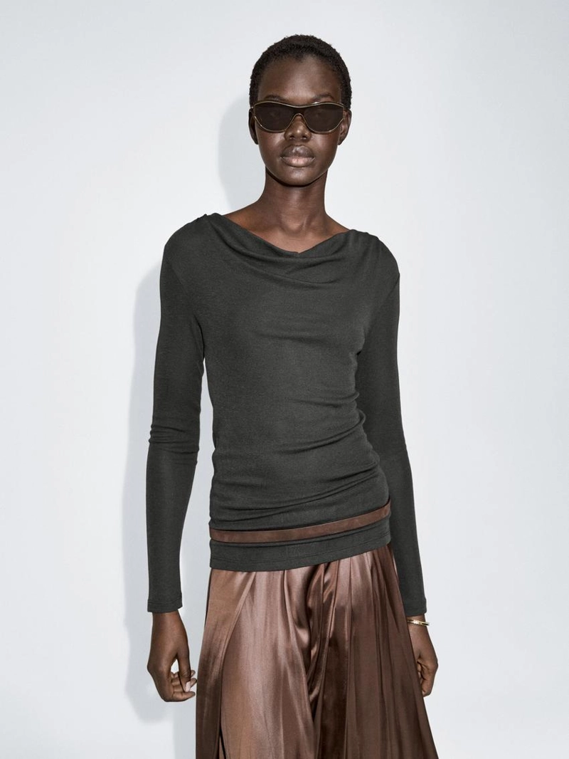 Футболка с длинным рукавом с драпированным воротником