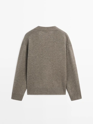 Кардиган с V-образным вырезом из шерстяной смеси- Заказать в России