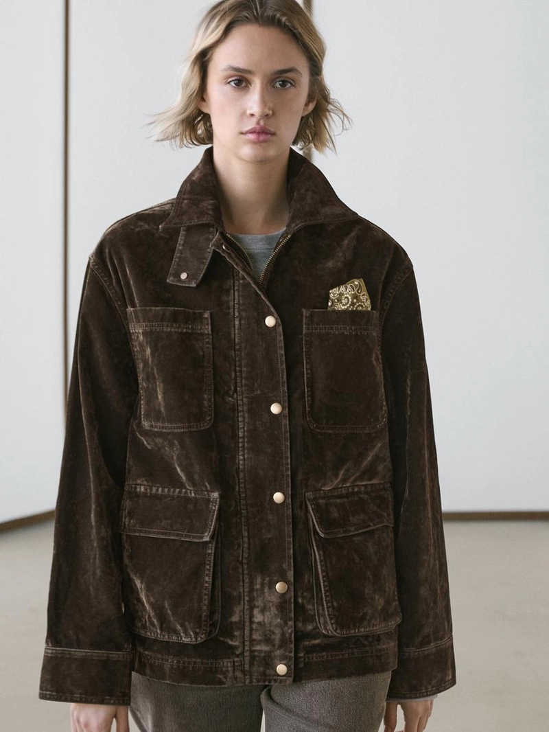 Джинсовая куртка с деталями воротника