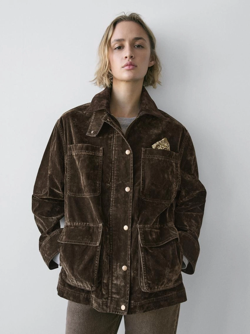 Джинсовая куртка с деталями воротника