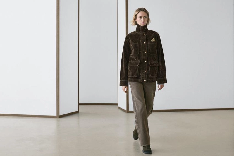 Джинсовая куртка с деталями воротника