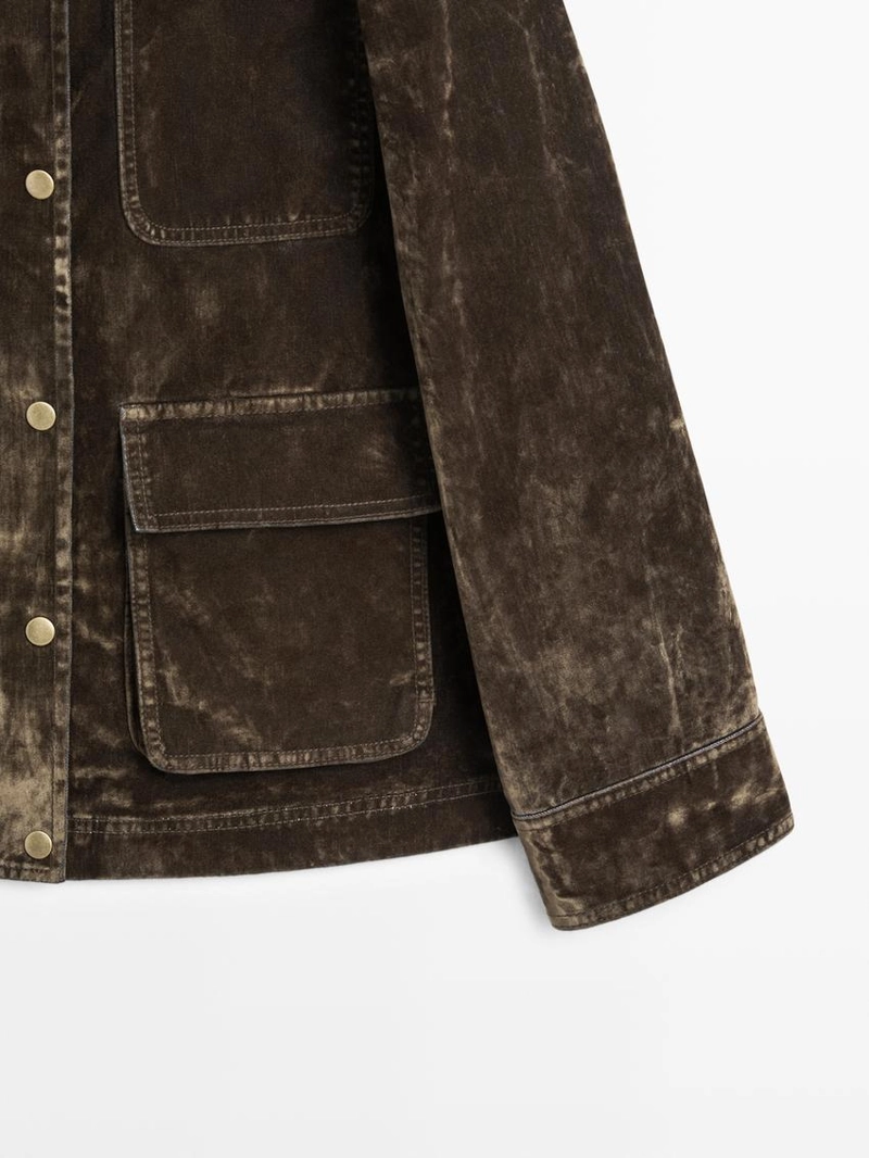 Джинсовая куртка с деталями воротника