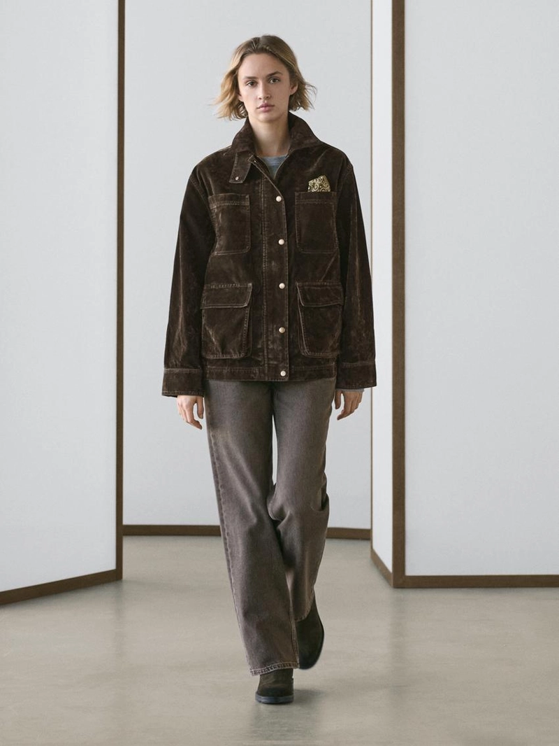 Джинсовая куртка с деталями воротника