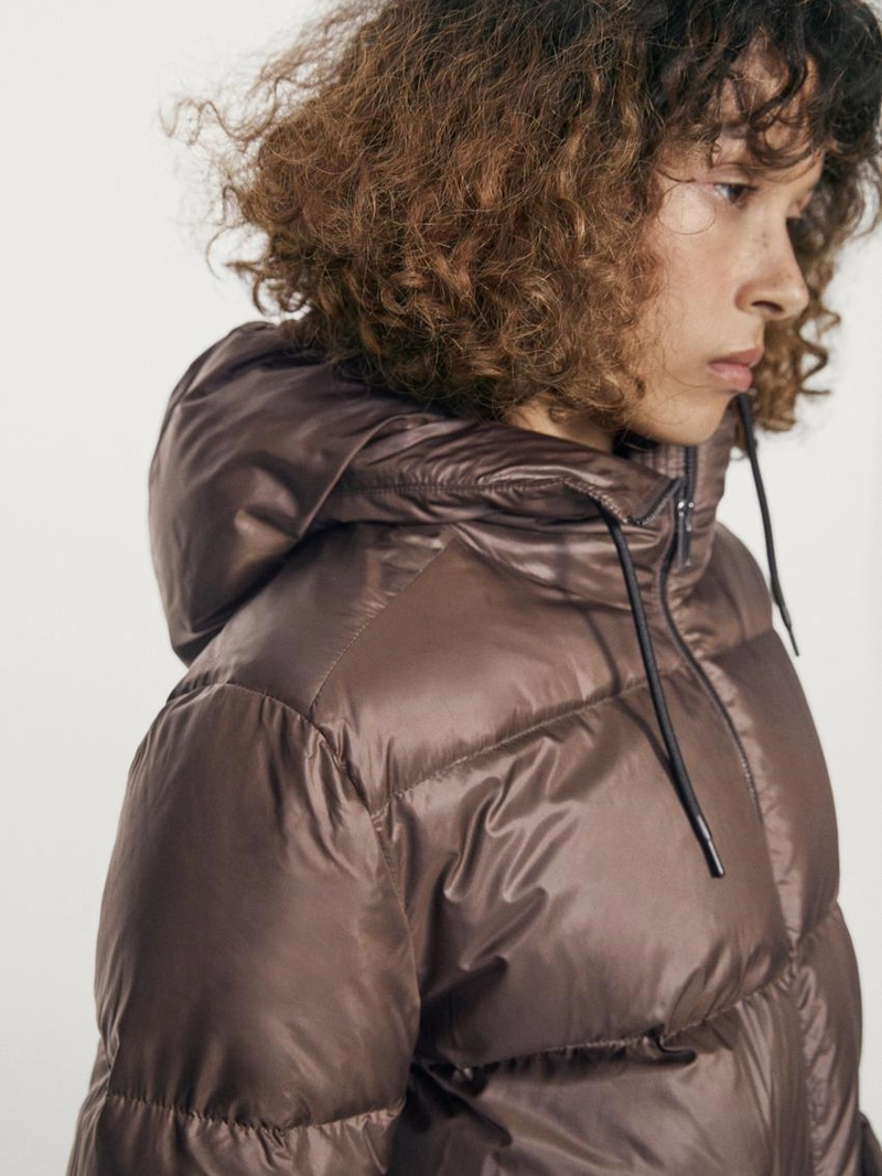 Пуховик настежь с блеском, 80% пух - 20% перо