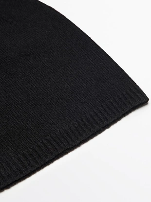 Тонкая вязаная шапка-бини- Заказать в России