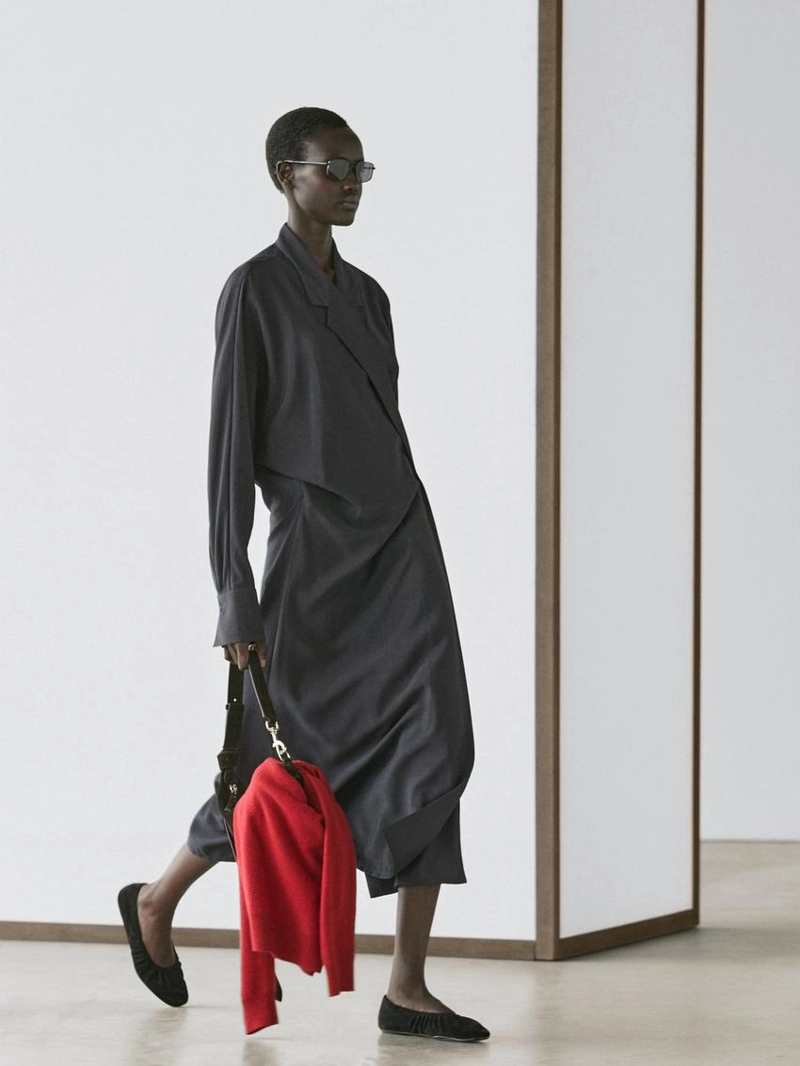 Платье миди с драпировкой