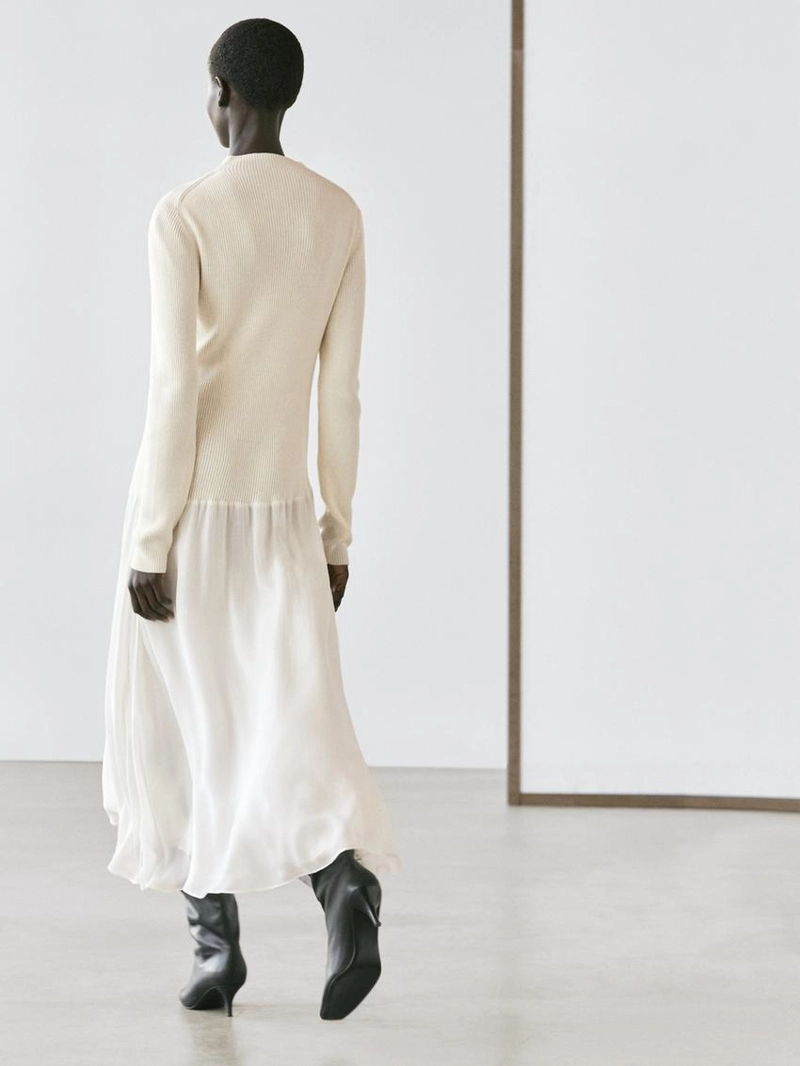 Платье с вязаным верхом и деталями