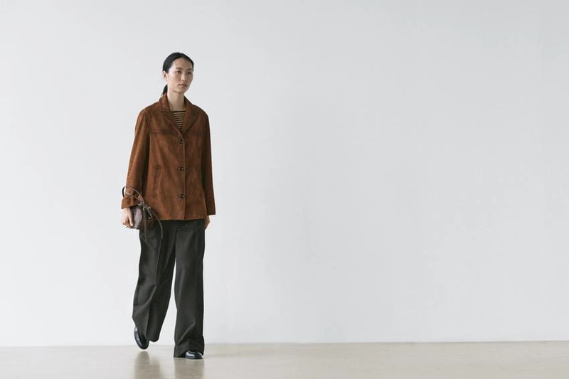 Замшевый кожаный пиджак с карманами