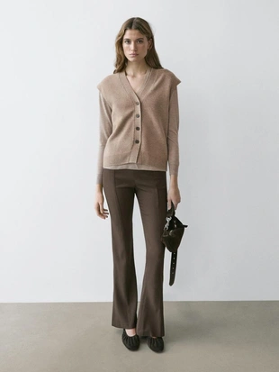 Жилет из вязаного шерстяного микса с V-образным вырезом- Заказать в России