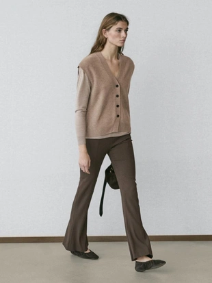 Жилет из вязаного шерстяного микса с V-образным вырезом- Заказать в России