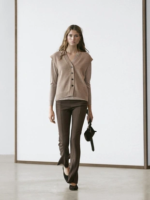 Жилет из вязаного шерстяного микса с V-образным вырезом- Заказать в России