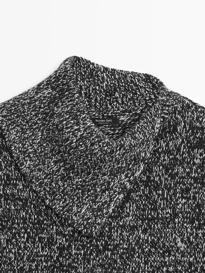 Жилет из меланжевого трикотажа с деталями воротника