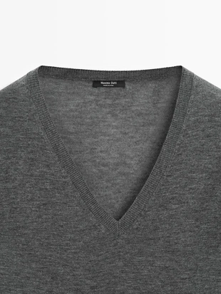 Свитер из шерсти и шелка вязаный- Заказать в России