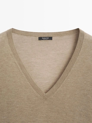 Свитер из шерсти и шелка вязаный- Заказать в России