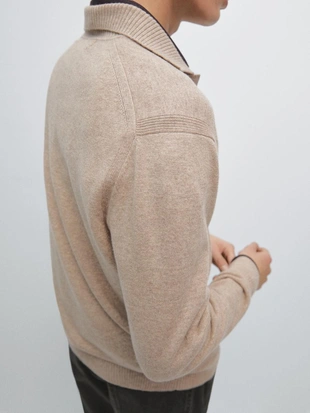 Вязаный свитер с V-образным вырезом из шерсти- Заказать в России