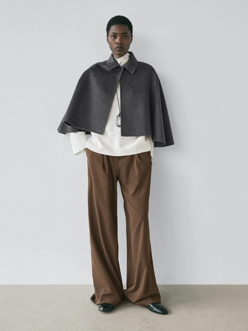 Пальто из шерсти с воротником рубашки