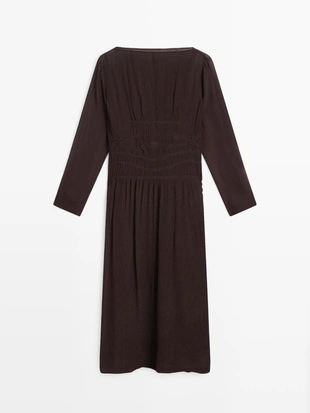 Платье миди с собранными деталями- Заказать в России